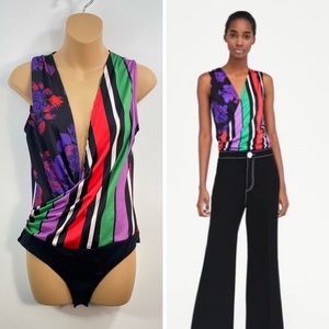 Zara Floral Stripe Body Suit Mixed Print Wrap V-Neck Medium Bodysuit Black Red